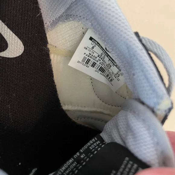 Nike Women’s Genicco Trainers - Picture 4 of 6